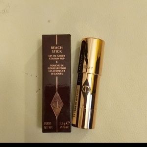 Charlotte Tilbury beach stick in Ibiza